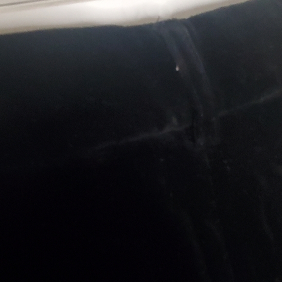 THEORY -size 6- velvet capri black cropped/pants- side pockets- back pockets - Picture 6 of 9